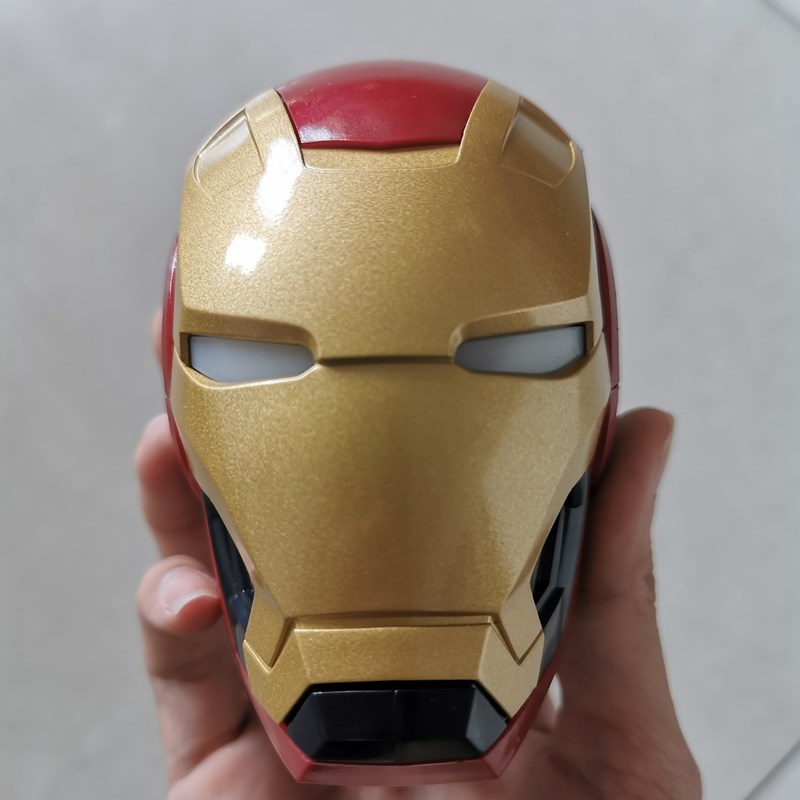 Haut-parleur Iron man Bluetooth sans fil portable avec TF